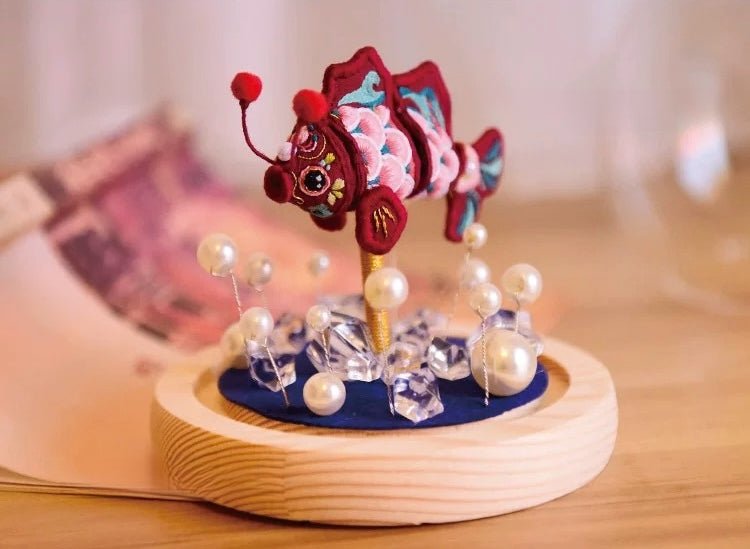 Lucky Koi Night Light DIY Embroidery Kit - Included Thread & Night Light Base